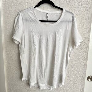 Kuhl White Exercise Tee Athletic Athleisure Top Running Walking Skiing Hiking L